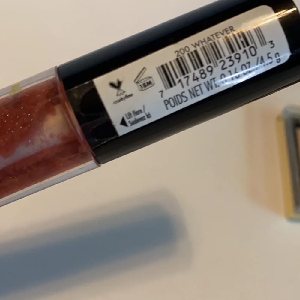 Milani Makeup Bundle Eyeshadow Lipgloss Foundation + Concealer New - Picture 7 of 12